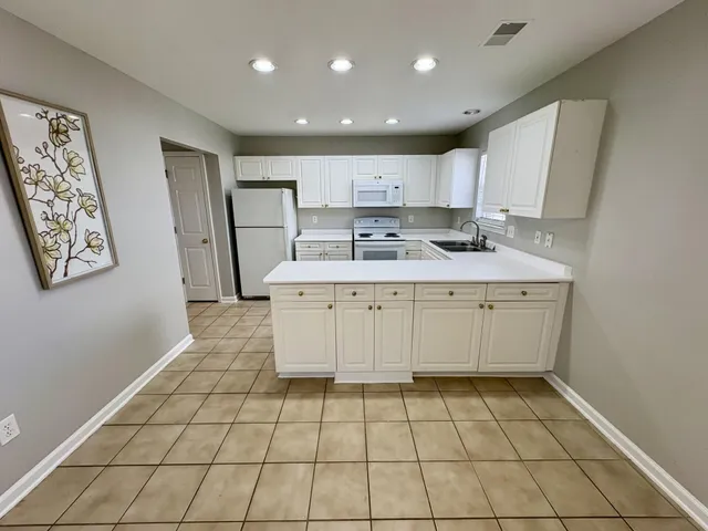 $2,200 | 1681 Baltusrol Lane, Mount Pleasant, SC 29466