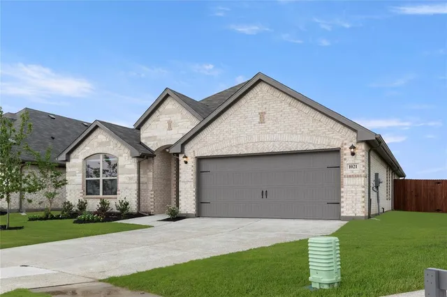 $371,999 | 1021 Goya, Royse City, TX 75189