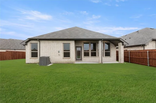 $371,999 | 1021 Goya, Royse City, TX 75189
