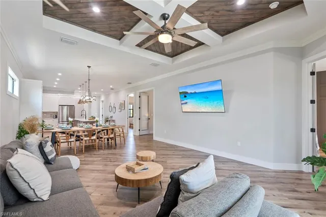 $899,000 | 3530 Hibiscus Avenue, Naples, FL 34104