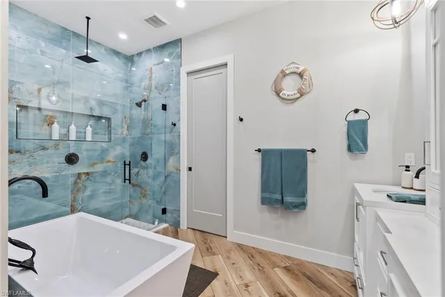 $899,000 | 3530 Hibiscus Avenue, Naples, FL 34104