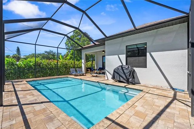 $899,000 | 3530 Hibiscus Avenue, Naples, FL 34104