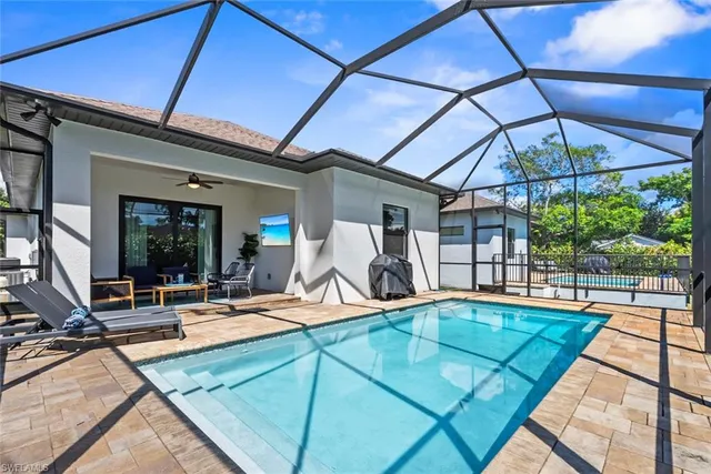 $899,000 | 3530 Hibiscus Avenue, Naples, FL 34104