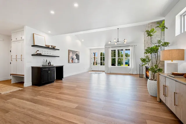 $825,000 | 1871 Ledgeview Road, De Pere, WI 54115