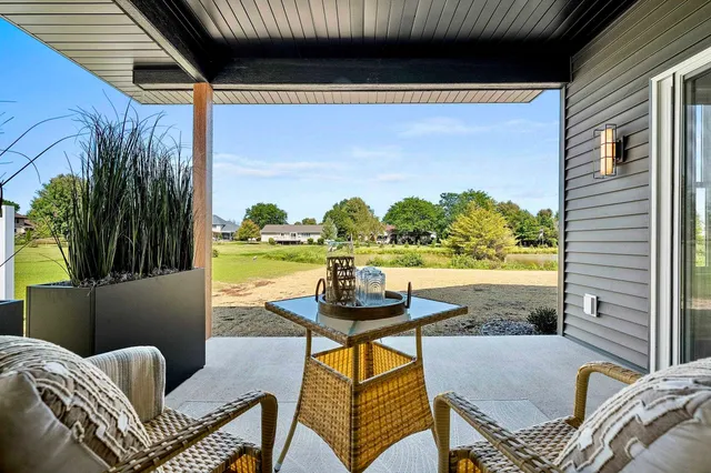 $825,000 | 1871 Ledgeview Road, De Pere, WI 54115