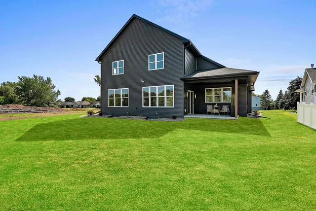 $825,000 | 1871 Ledgeview Road, De Pere, WI 54115