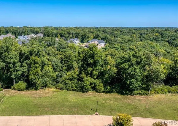 $199,000 | 69 Castle Blf Drive, St. Charles, MO 63304