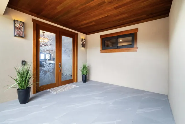 $3,600,000 | 73-4460 Kohanaiki Road, Kailua-Kona, HI 96740