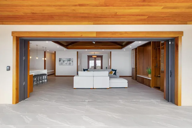 $3,600,000 | 73-4460 Kohanaiki Road, Kailua-Kona, HI 96740