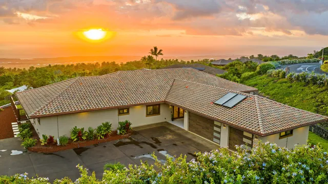 $3,600,000 | 73-4460 Kohanaiki Road, Kailua-Kona, HI 96740