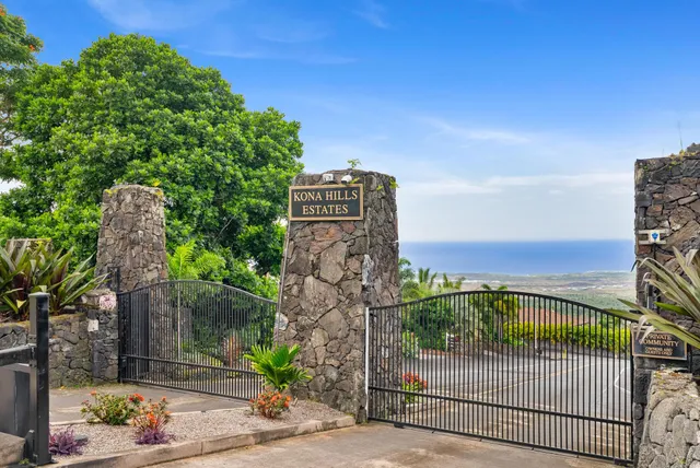 $3,600,000 | 73-4460 Kohanaiki Road, Kailua-Kona, HI 96740