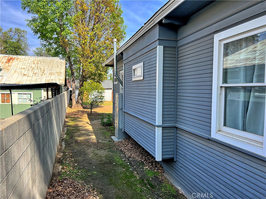 4173 Tenth Street Riverside, CA 92501 - Photo 11 of 15