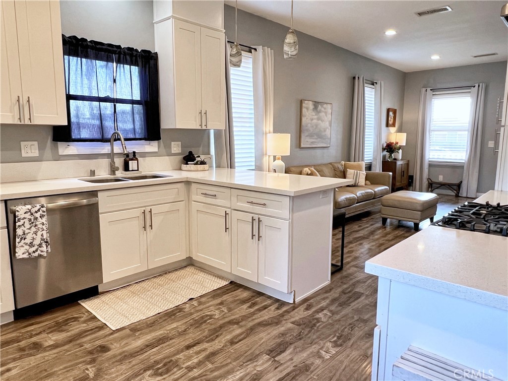 4173 Tenth Street Riverside, CA 92501 - Photo 5 of 15