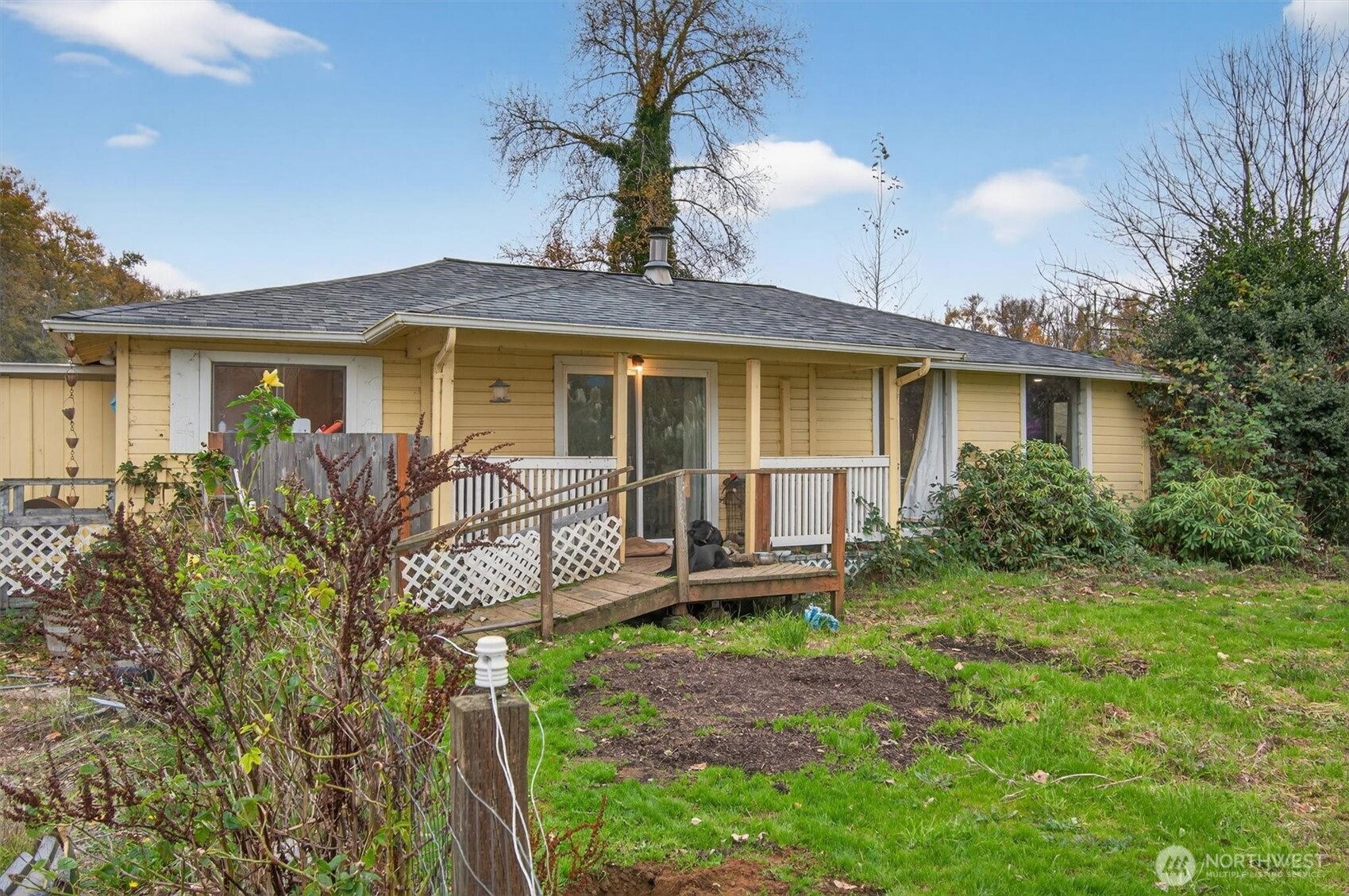 340 East Sunny Sands Road Cathlamet, WA 98612 - Photo 26 of 40