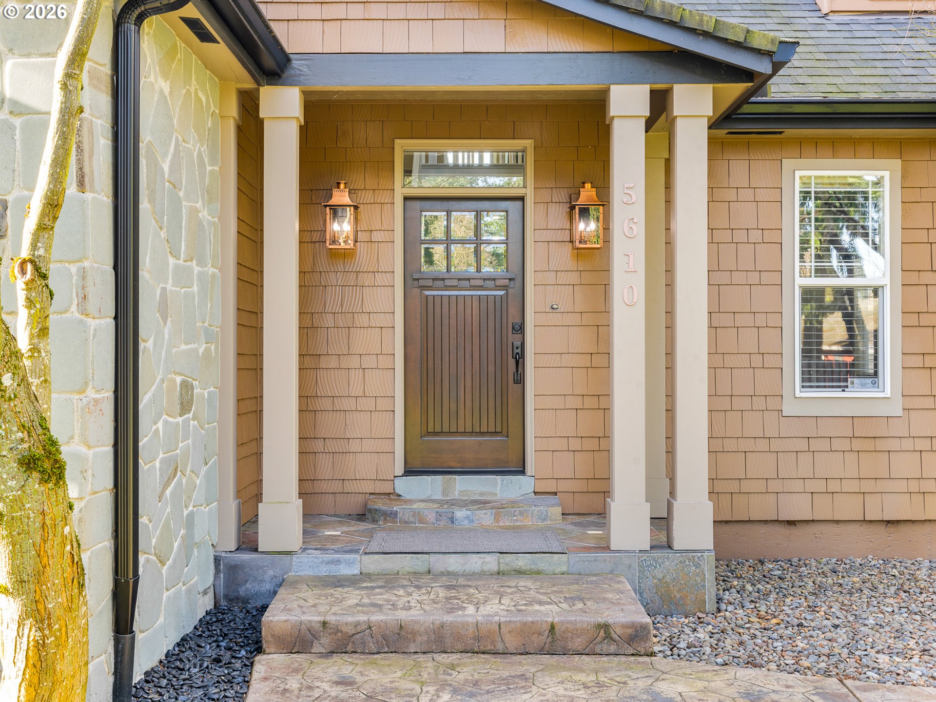 5610 Northeast Going Street Portland, OR 97218 - Photo 3 of 32