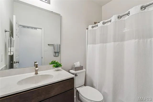 $2,400 | 168 Hidden Bluffs Drive, Lake St. Louis, MO 63367