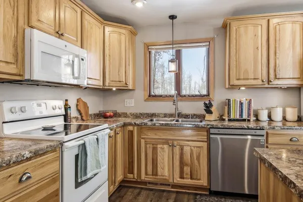 $309,900 | 121 Lake Aire Drive, Chetek, WI 54728