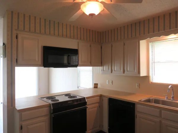 $249,000 | 110 North Ridgeview, Buchanan Dam, TX 78609