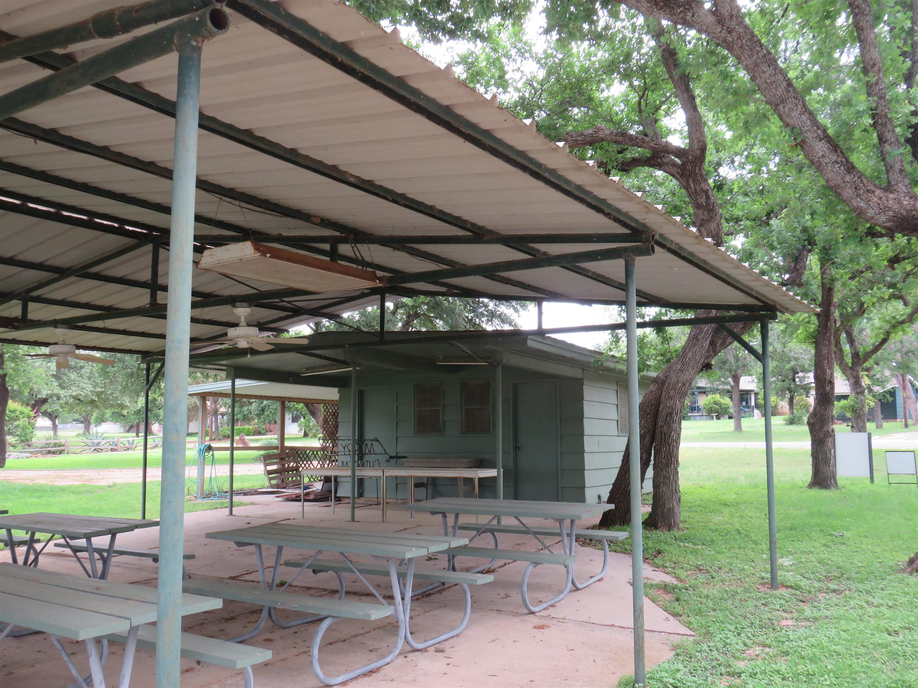 110 North Ridgeview Buchanan Dam, TX 78609 - Photo 37 of 40