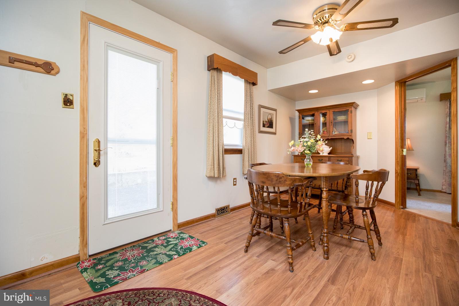 9862 Verree Road Philadelphia, PA 19115 - Photo 6 of 35 Dining Room