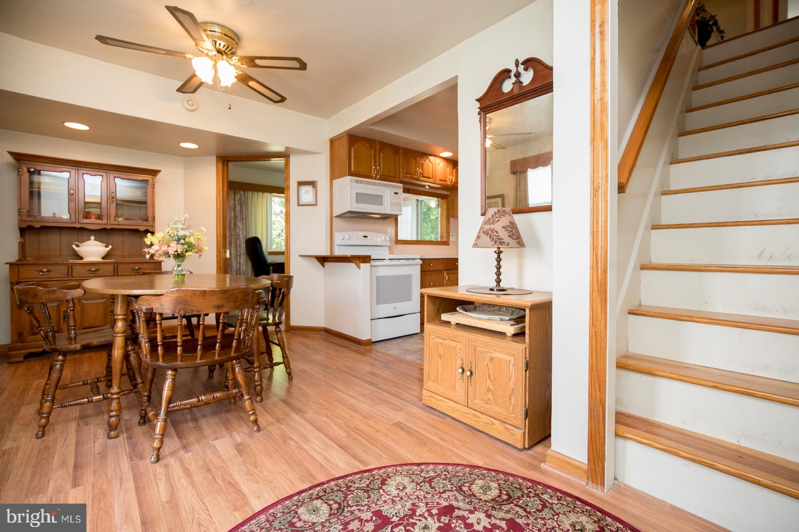 9862 Verree Road Philadelphia, PA 19115 - Photo 8 of 35 Dining Room