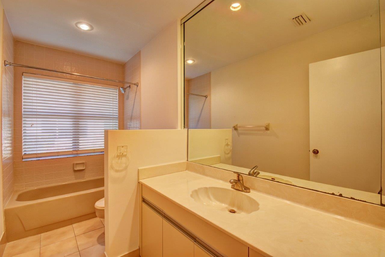 10486 Boca Woods Lane Boca Raton, FL 33428 - Photo 29 of 62 Virtuals1 (29)