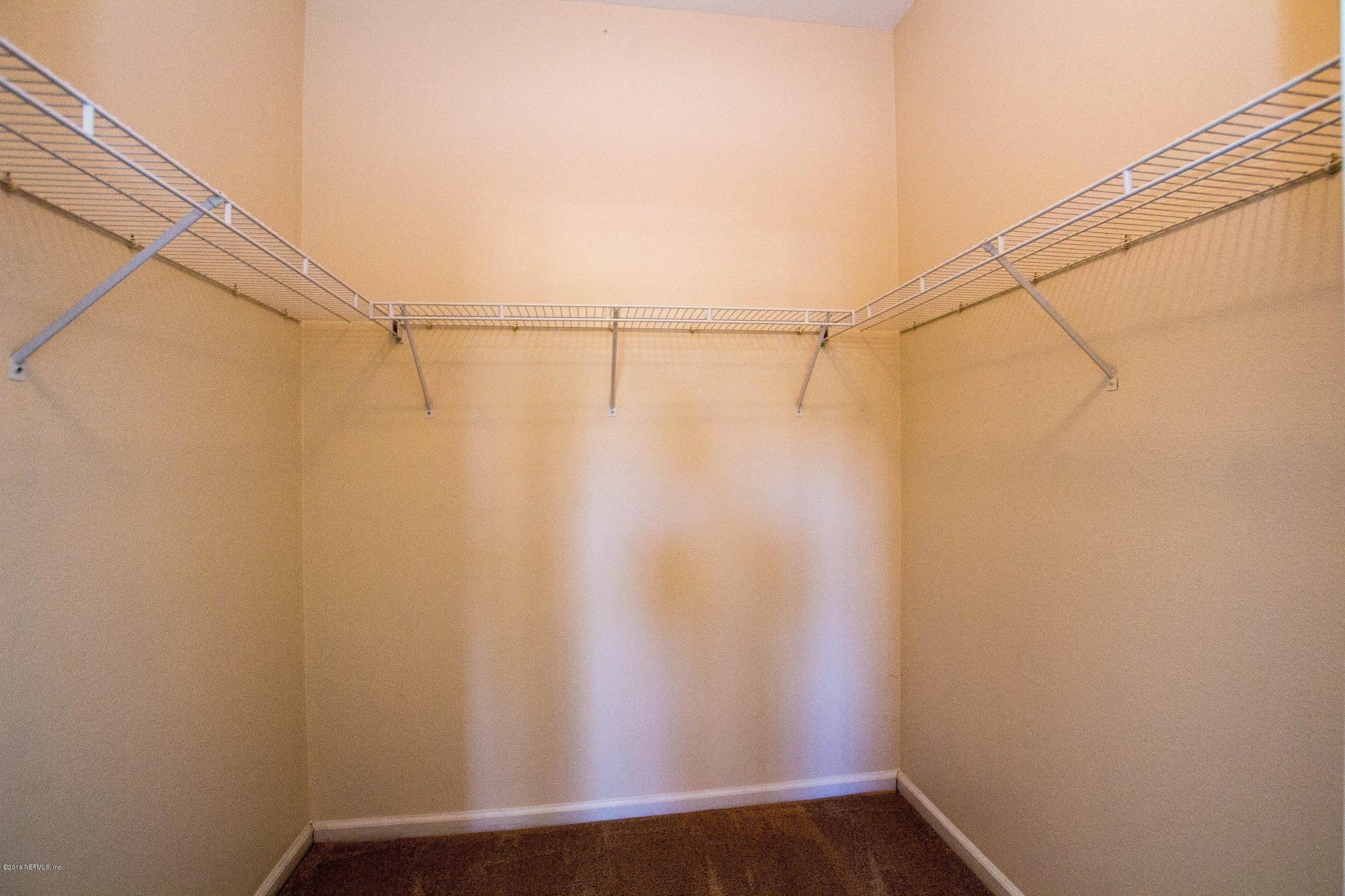 10550 Baymeadows Road, Unit 220 Jacksonville, FL 32256 - Photo 12 of 24 Master Walk-In