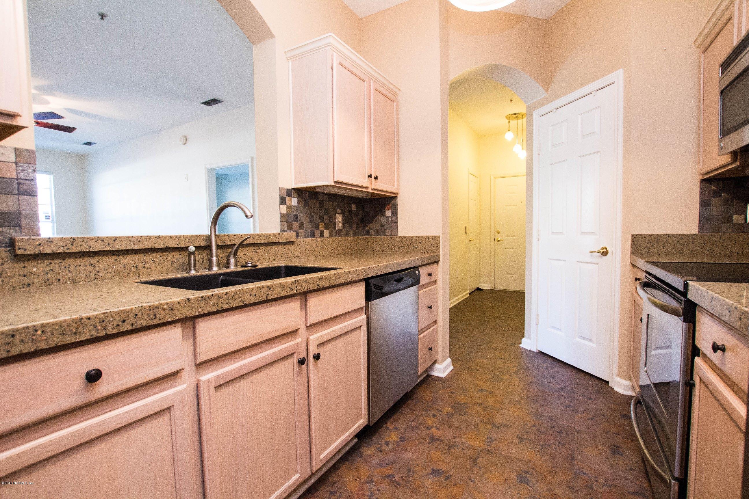 10550 Baymeadows Road, Unit 220 Jacksonville, FL 32256 - Photo 10 of 24 Kitchen View 2