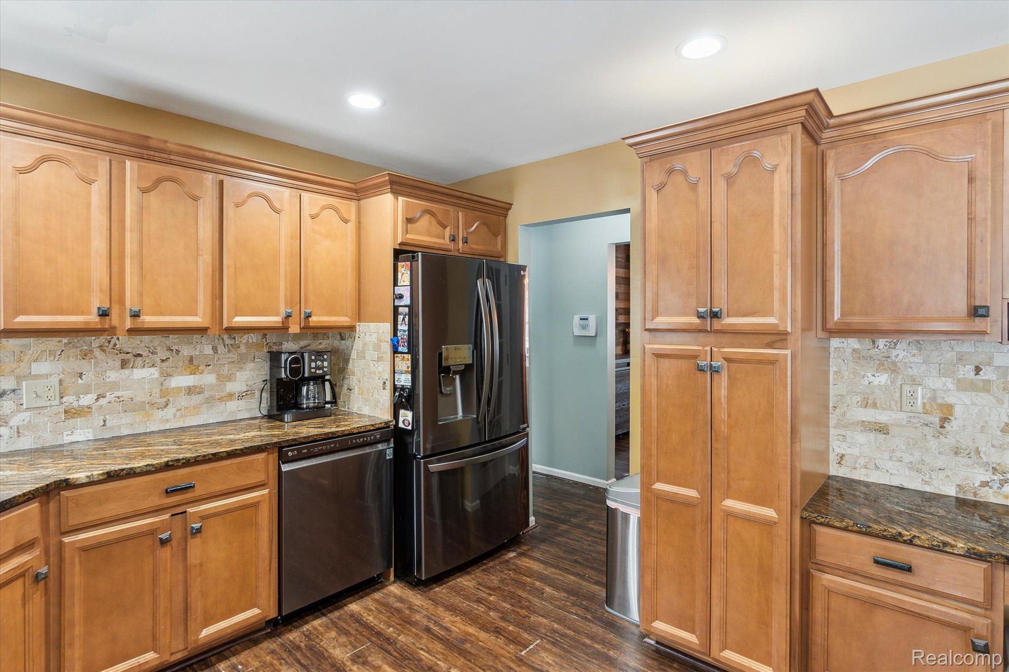 6556 Flushing Road Flushing, MI 48433 - Photo 19 of 54 Gallery Image 19