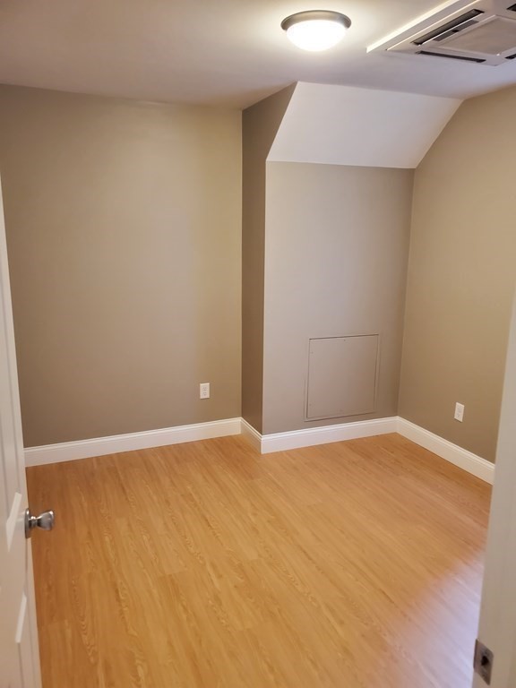 110 Lucerne Street Boston, MA 02124 - Photo 11 of 14