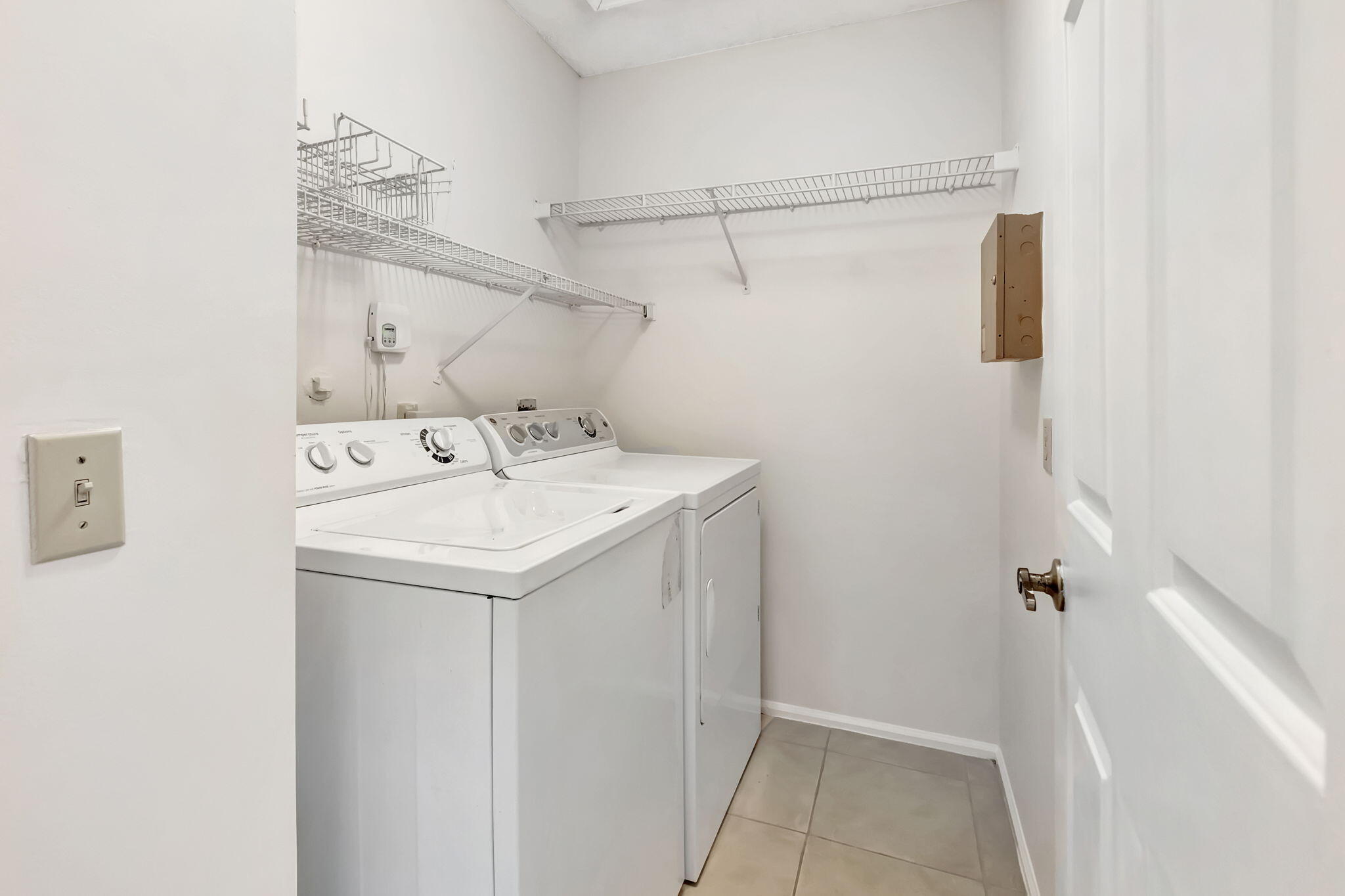 5750 Coach House Circle, Unit E Boca Raton, FL 33486 - Photo 34 of 44 LAUNDRY ROOM