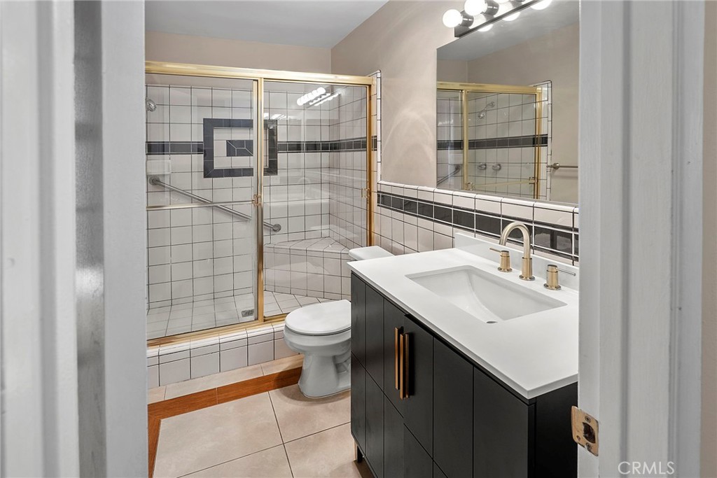 1956 West 231st Street Torrance, CA 90501 - Photo 6 of 41