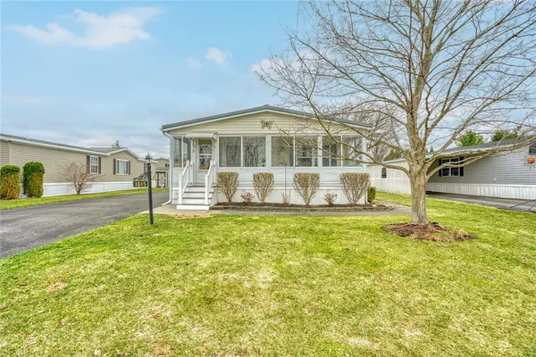 $179,900 | 1015 Volkman Drive, Victor, NY 14564