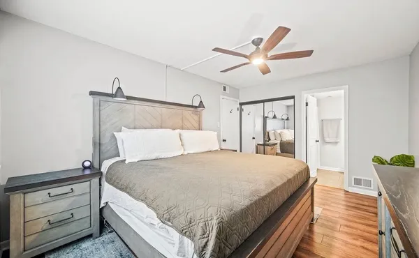 $230,000 | 9950 Shady Lane, Unit 1B, Orland Park, IL 60462