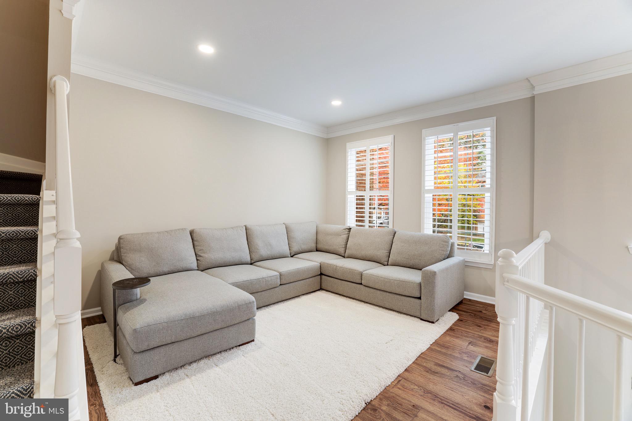 1226 Wild Hawthorn Way Reston, VA 20194 - Photo 11 of 45