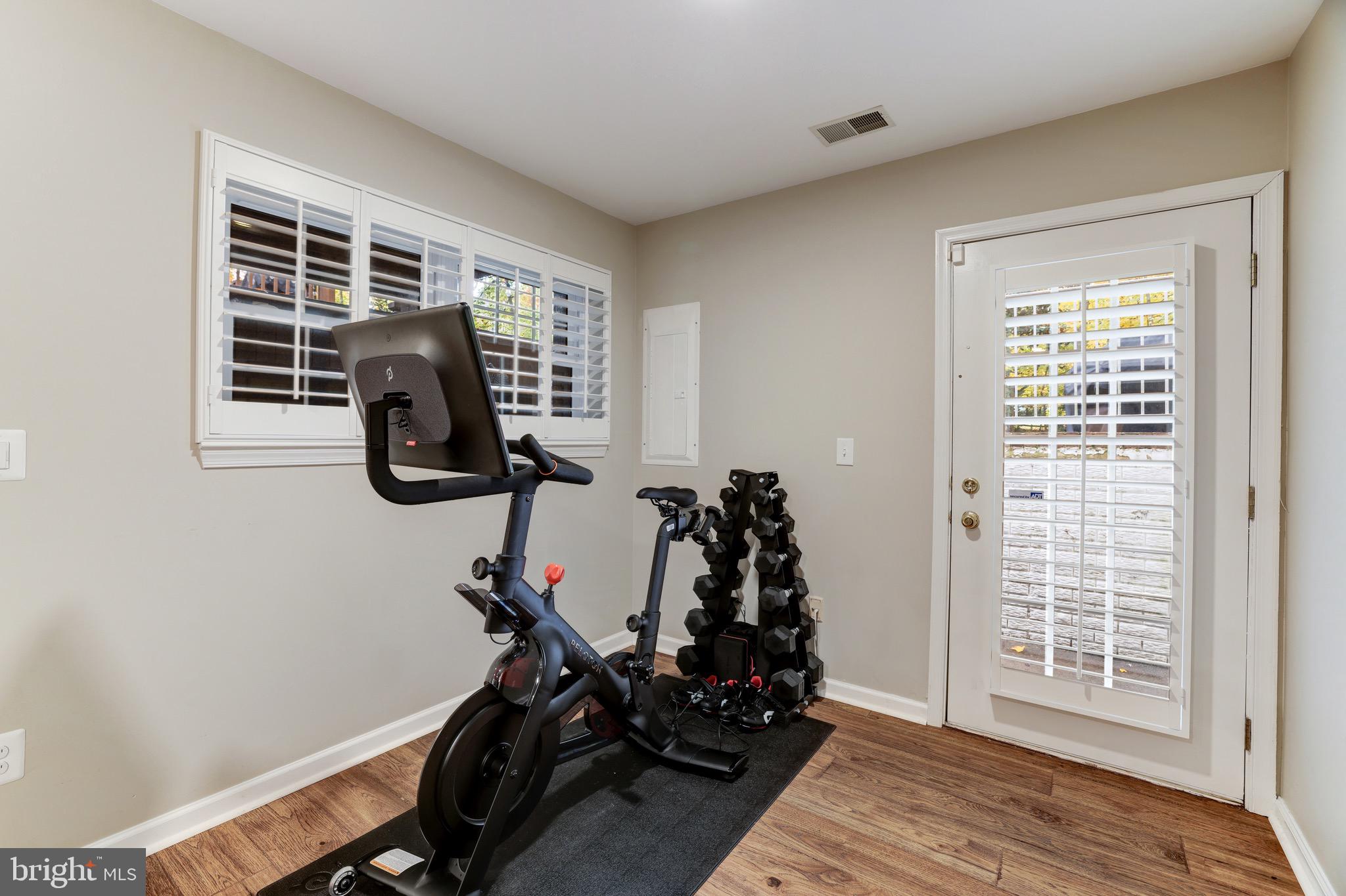 1226 Wild Hawthorn Way Reston, VA 20194 - Photo 36 of 45