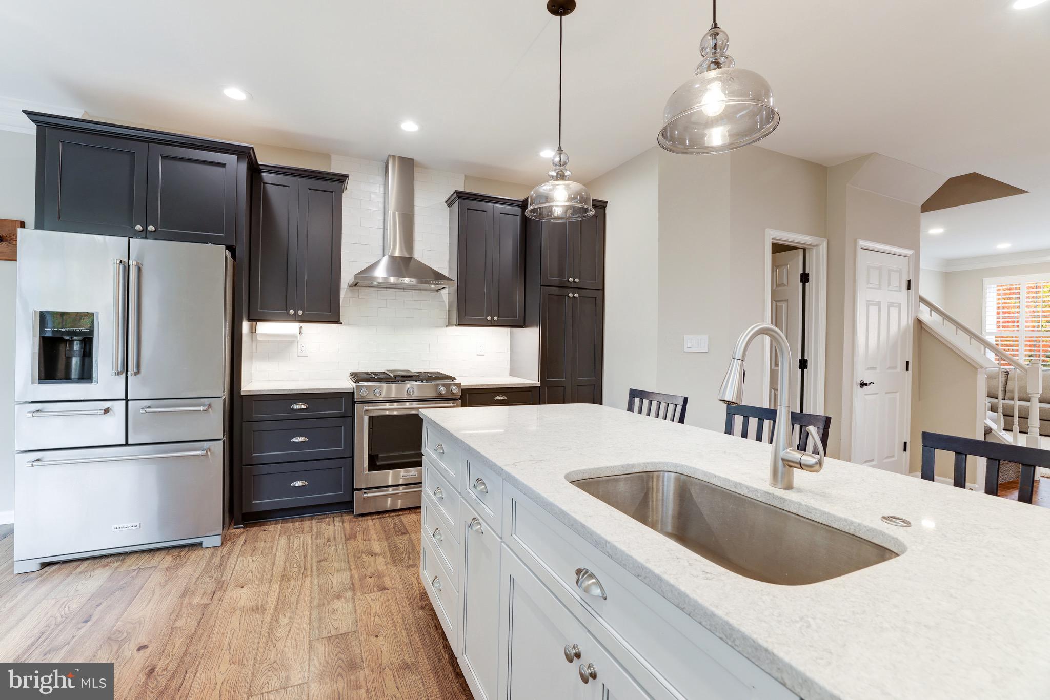 1226 Wild Hawthorn Way Reston, VA 20194 - Photo 6 of 45