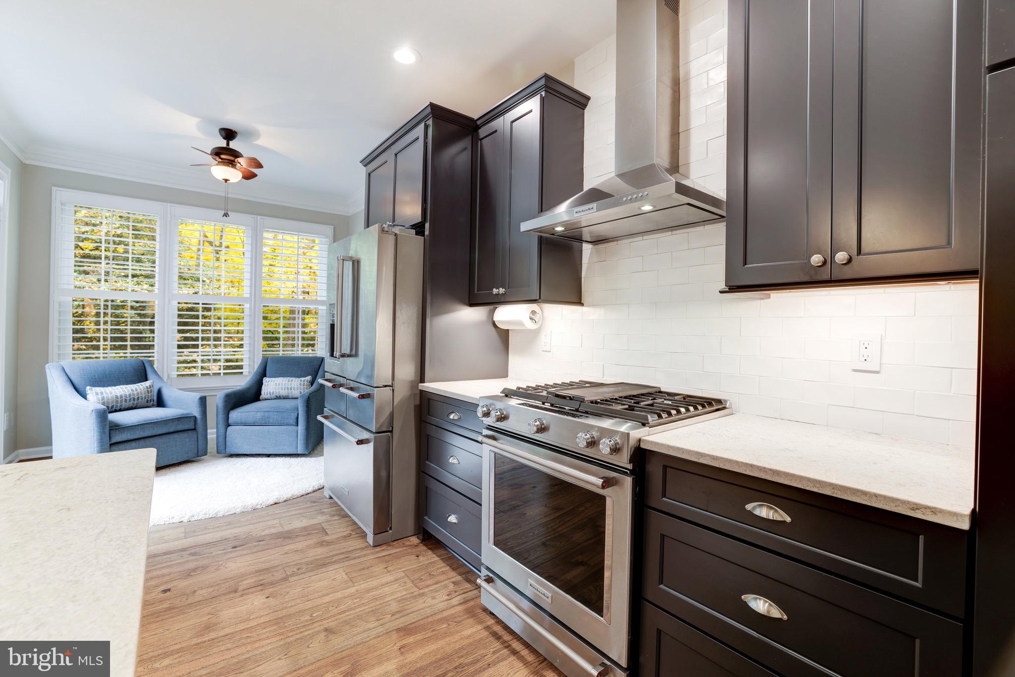 1226 Wild Hawthorn Way Reston, VA 20194 - Photo 7 of 45