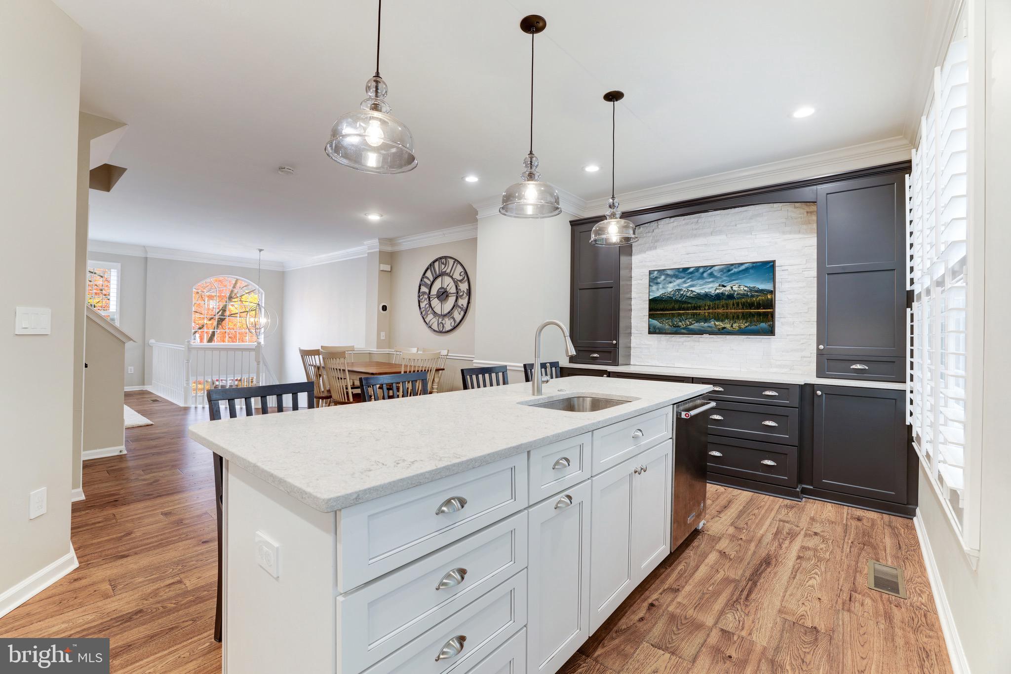 1226 Wild Hawthorn Way Reston, VA 20194 - Photo 9 of 45