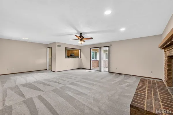 $199,000 | 1430 Arlington Drive, Florissant, MO 63033