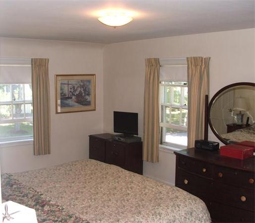 24 Wildon Road Wellesley, MA 02482 - Photo 8 of 14