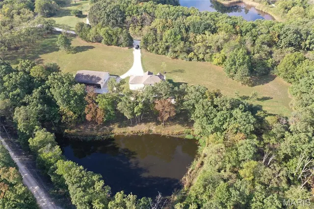 $640,000 | 23891 Wild Horse Farms Road, Warrenton, MO 63383