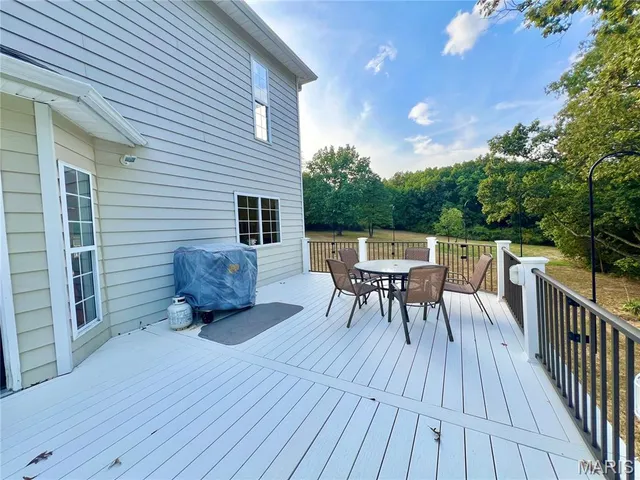 $640,000 | 23891 Wild Horse Farms Road, Warrenton, MO 63383