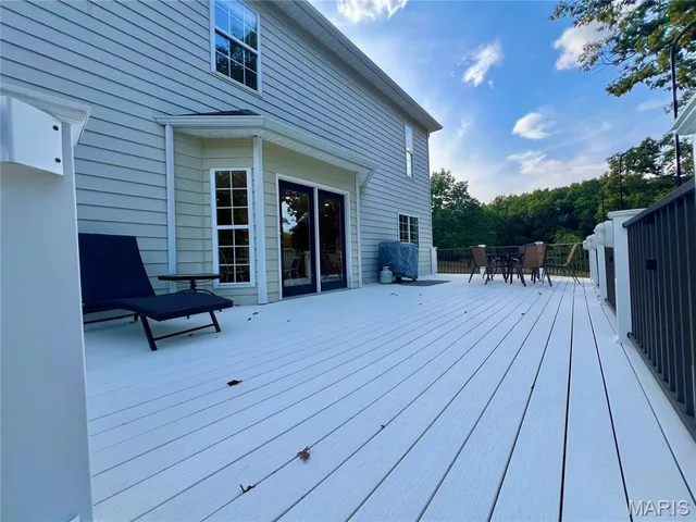 $640,000 | 23891 Wild Horse Farms Road, Warrenton, MO 63383