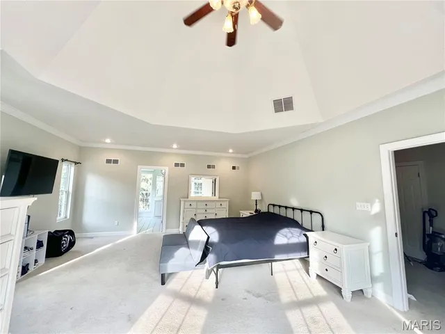 $640,000 | 23891 Wild Horse Farms Road, Warrenton, MO 63383