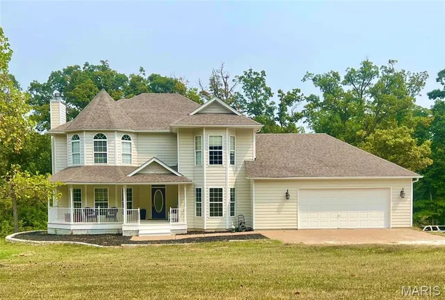 $640,000 | 23891 Wild Horse Farms Road, Warrenton, MO 63383