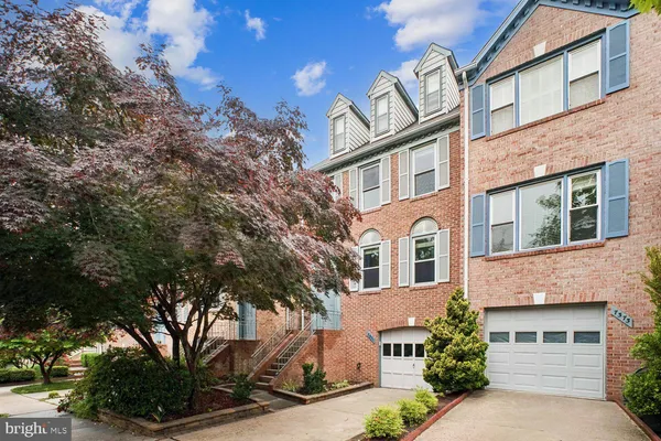 $3,300 | 7371 Mallory Circle, Alexandria, VA 22315