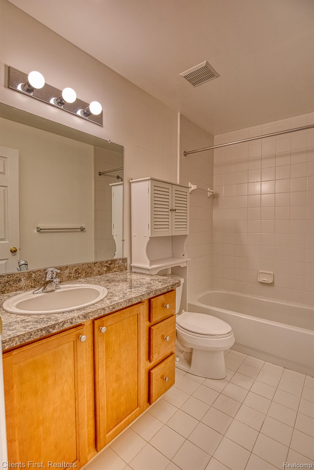 45473 North Stonewood Road Canton, MI 48187 - Photo 27 of 50 Full B