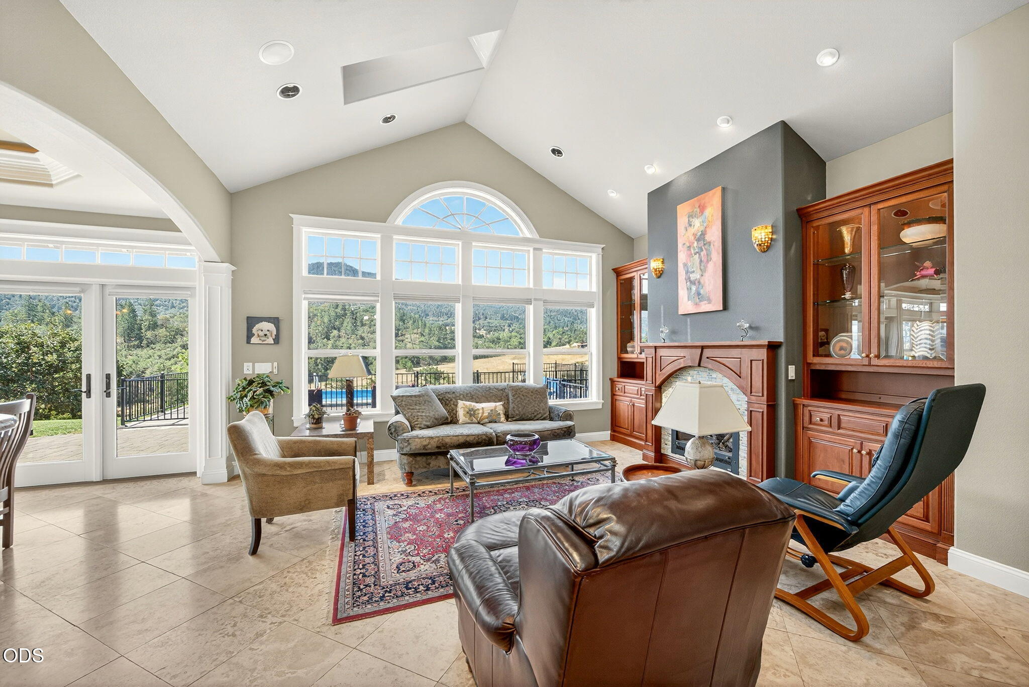 4337 Pioneer Road Medford, OR 97501 - Photo 16 of 53 Gallery Image 16