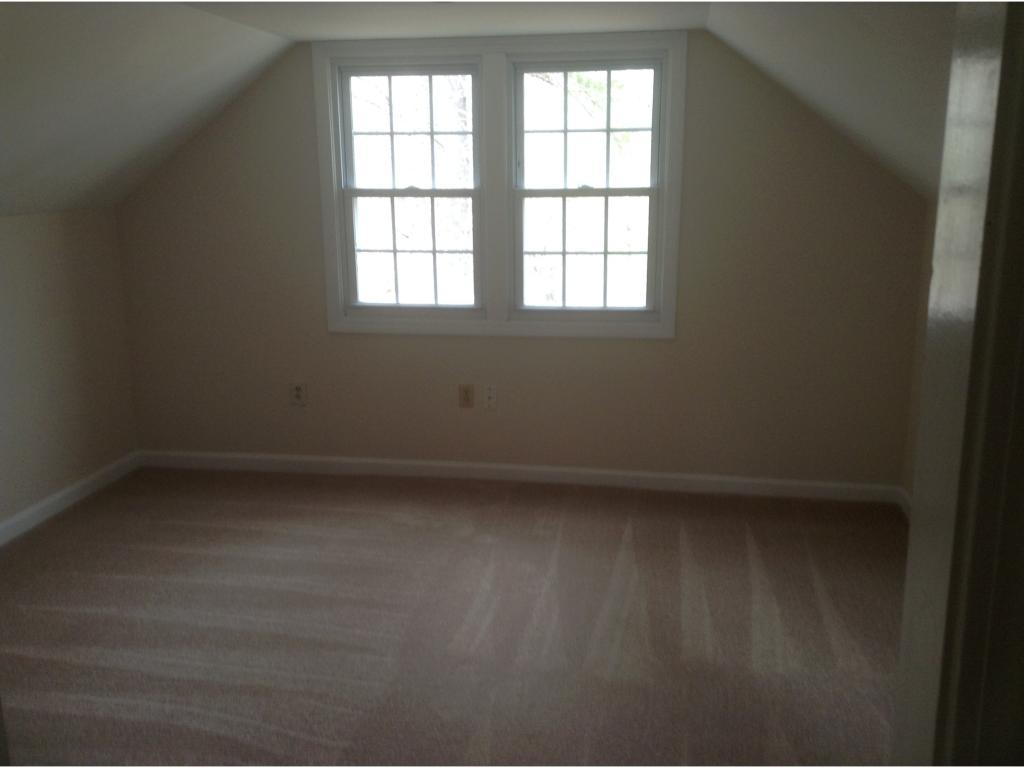 19 Old Bye Road Raymond, NH 03077 - Photo 8 of 13 Gallery Image 8